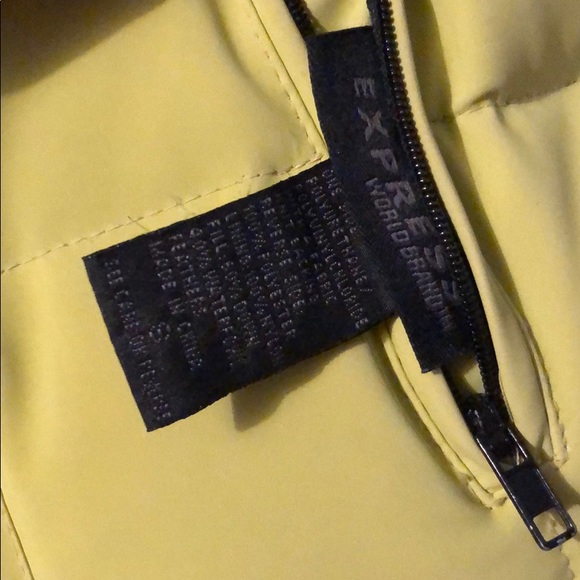 Stylish Reversible Express Vest - Picture 3 of 5